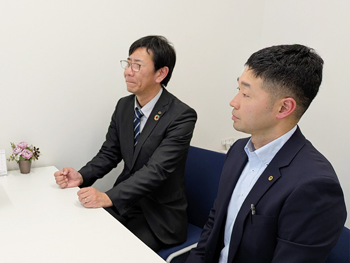 川口代表取締役社長・総務部の中尾さん